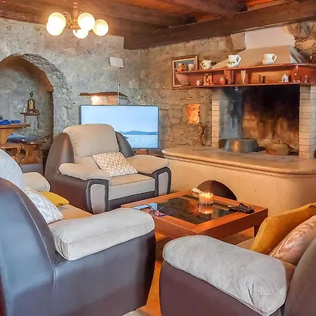 4 Bedroom In
