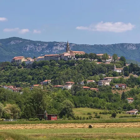 4 Bedroom In * Buzet